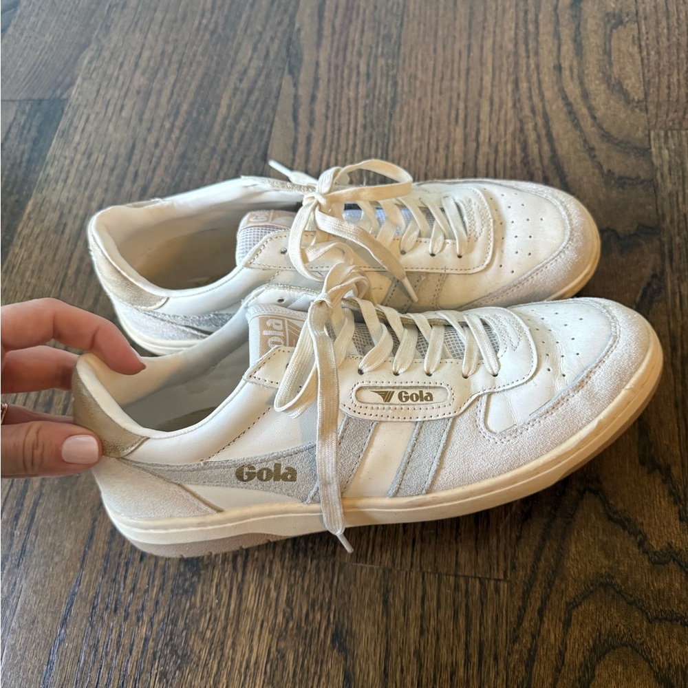 Gola women's Off-White Leather & Suede Low-Top Sneakers